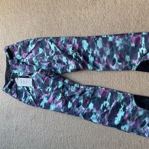 New Women’s Ski/Snowboard/Snow/ Pants / Size Small
